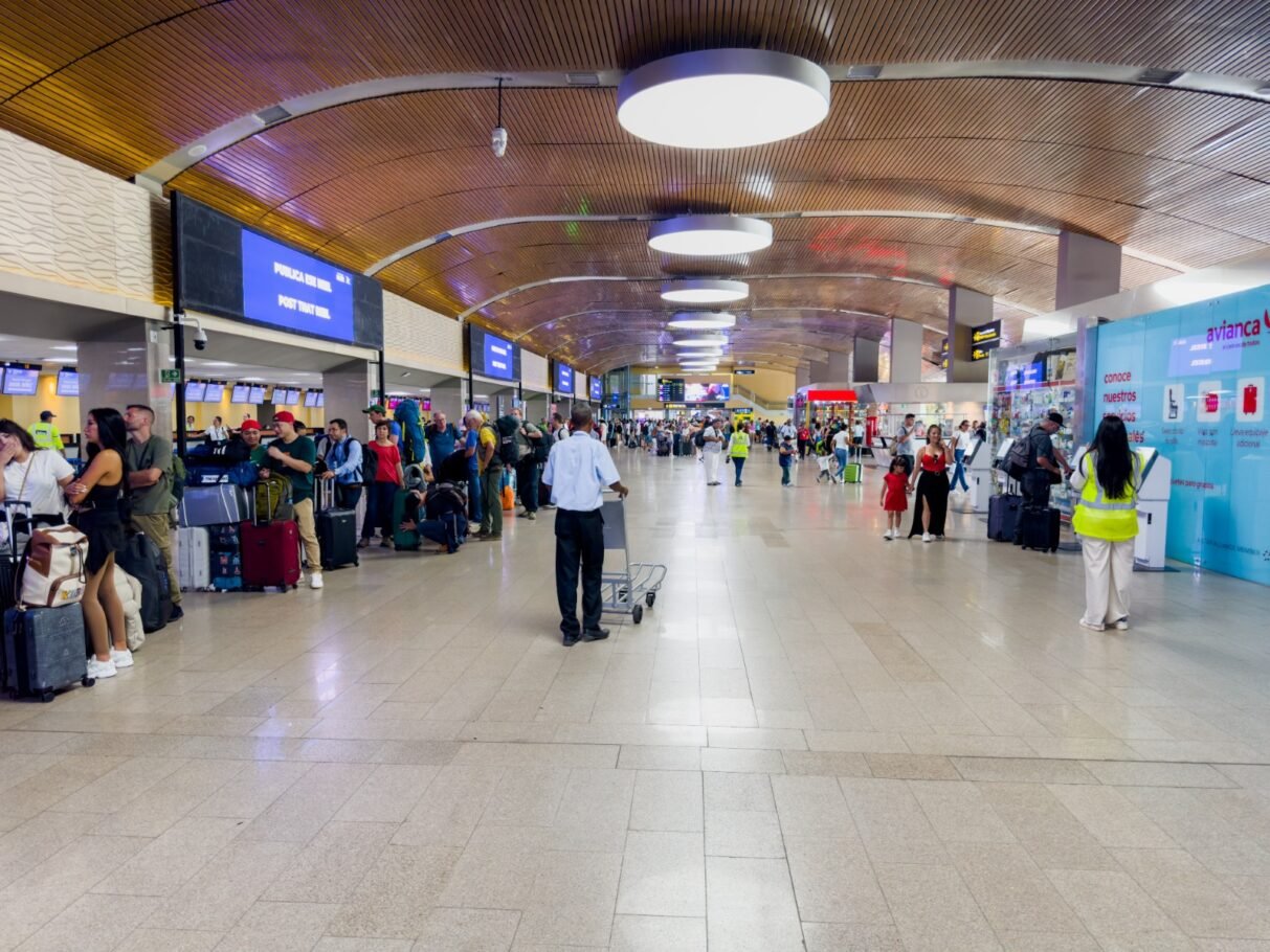 Aeropuerto de Cartagena proyecta alta operación aérea en Semana Santa 2026