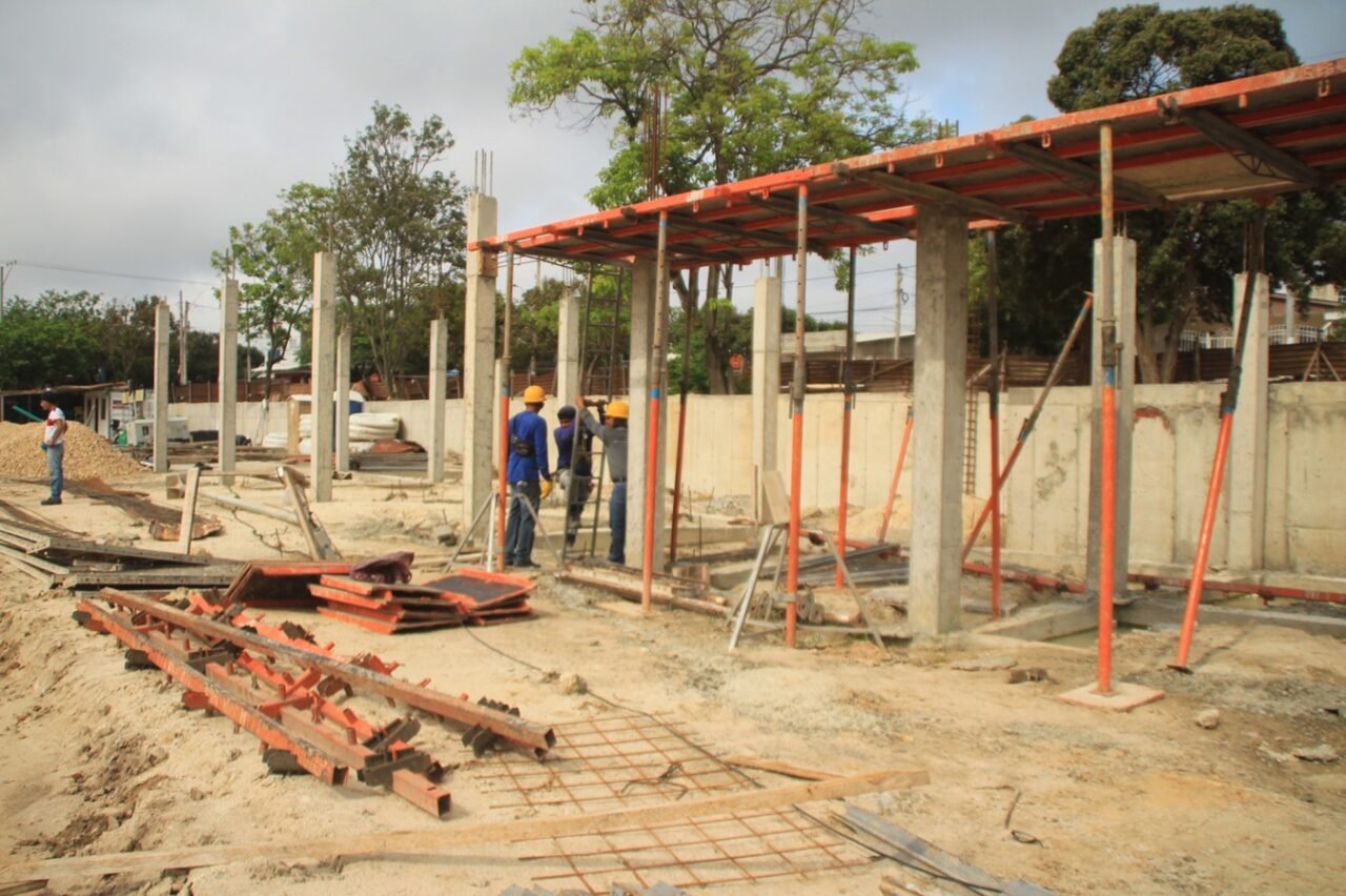 Avanzan obras en el polideportivo de La Magdalena