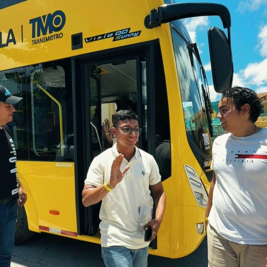 Con recorridos gratuitos, 160 personas disfrutaron el inicio de operaciones de Baq Tour