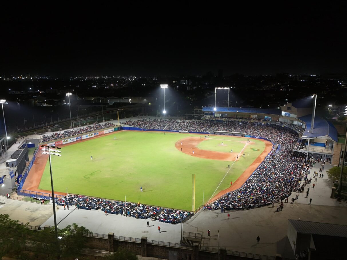 Alcalde Char destaca el ascenso de Harry Canedo a las Grandes Ligas del Béisbol