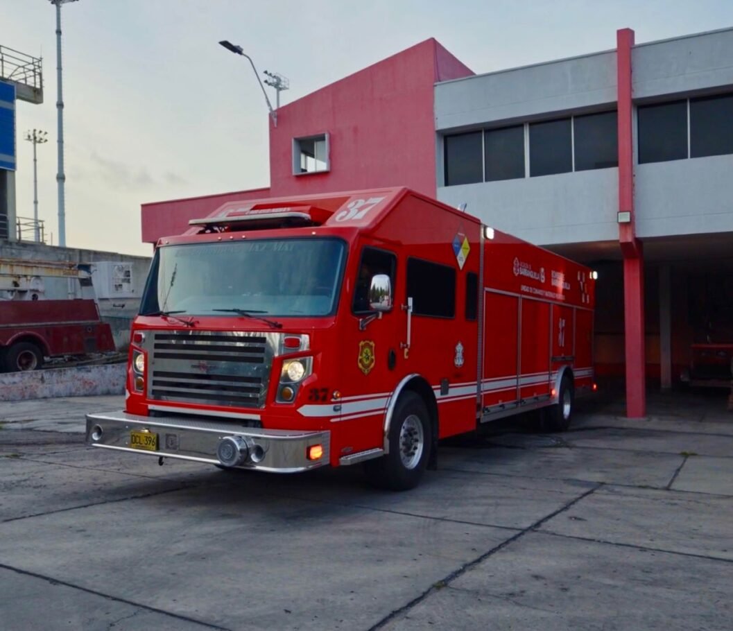 Bomberos de Barranquilla: una historia de 99 años, alcalde Char anuncia inversiones por 7 mil millones de pesos