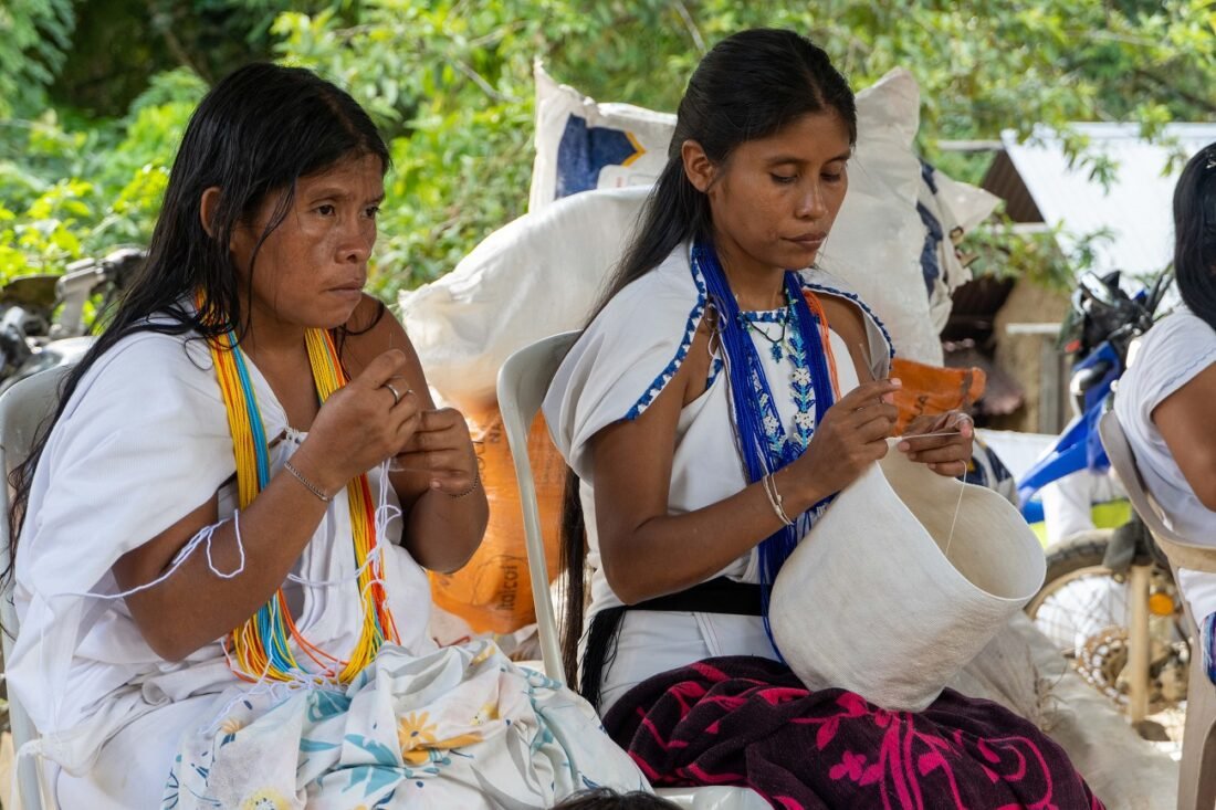 Pueblos Arhuaco, Kankuamo y Wiwa recibirán apoyo para conectarse con la industria de la moda