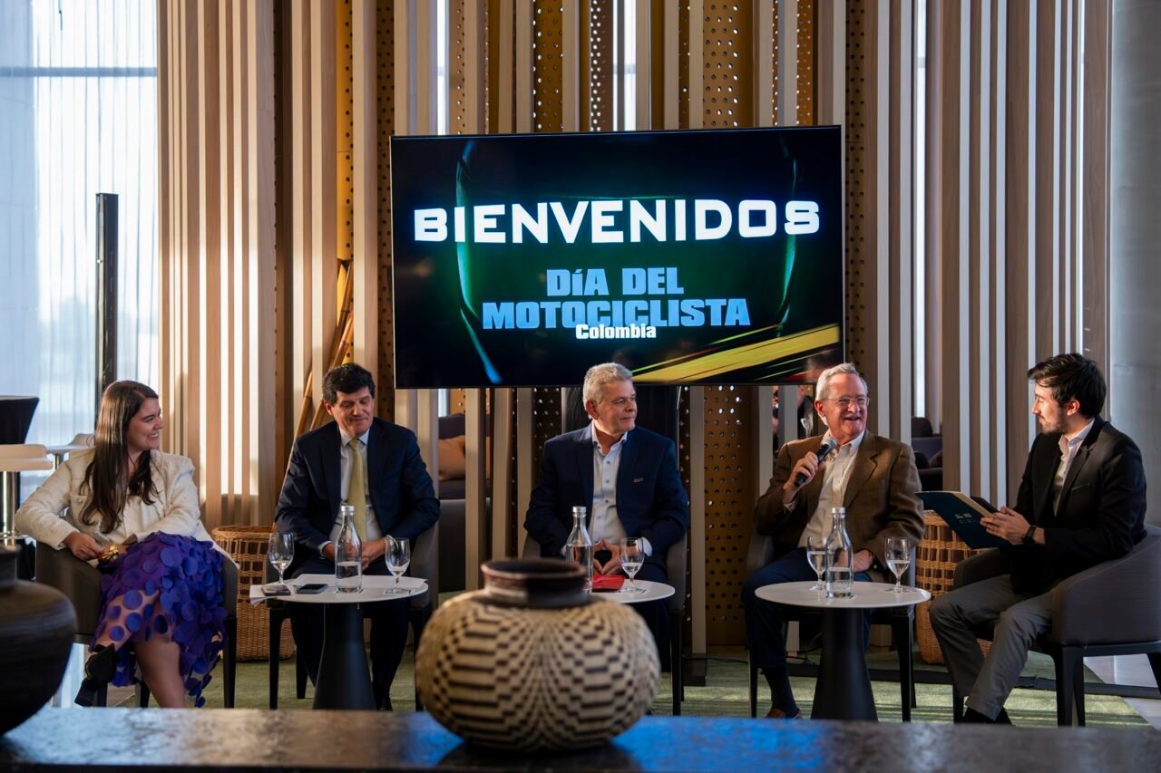 El 7 de noviembre sería el día nacional del motociclista