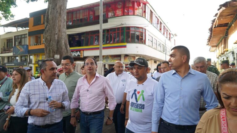 Visita del gobierno nacional al Quindío.