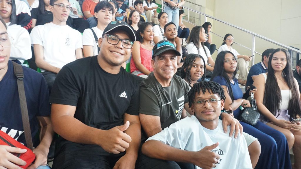 Apoyo económico a 600 estudiantes de la IUB en Barranquilla