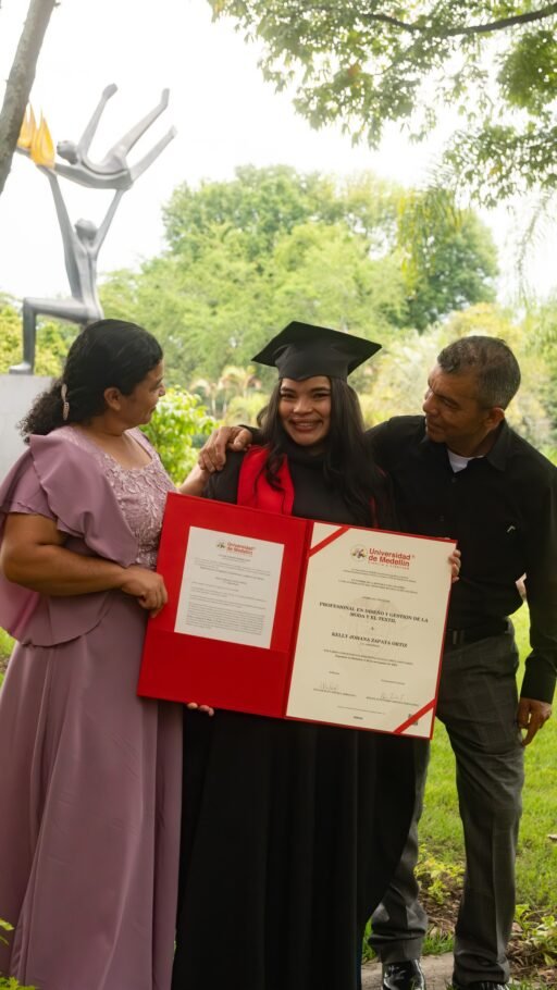 Joven de Dabeiba (Antioquia) diseña sueños de paz, gracias a la oportunidad que tuvo de estudiar