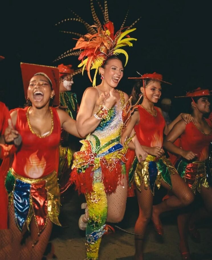 Barranquilla exhibe el talento de su moda fantasía en el Gran Malecón 