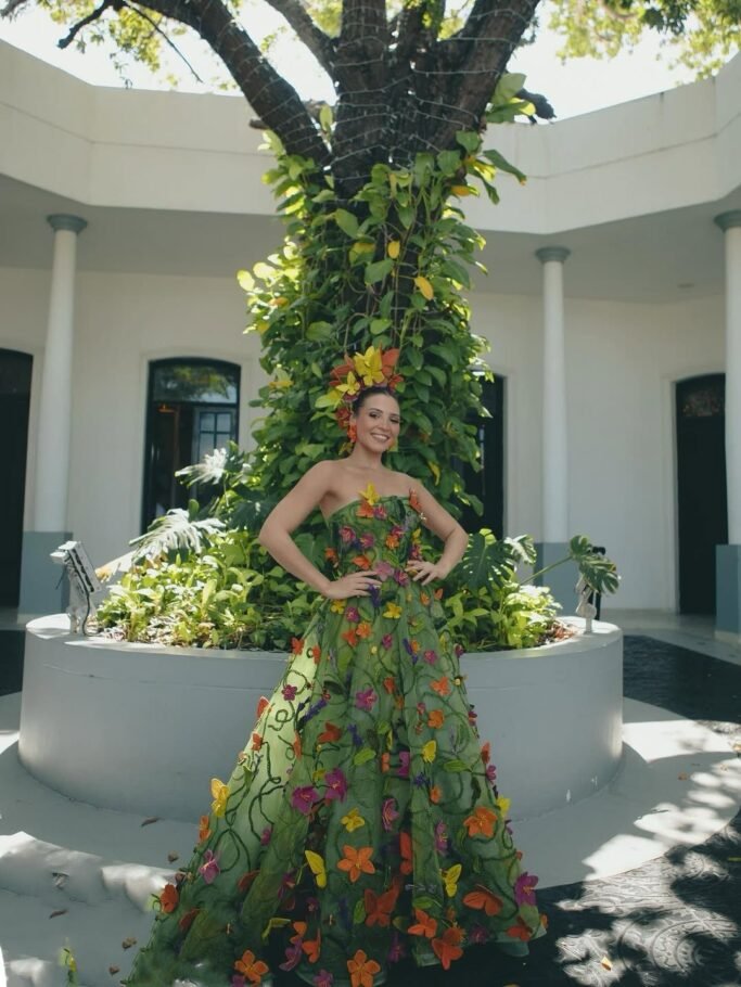 Barranquilla exhibe el talento de su moda fantasía en el Gran Malecón 