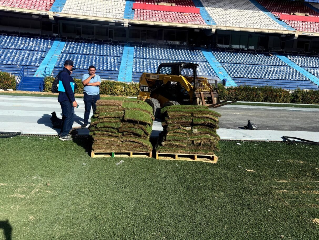 Nueva vida para la grama del Metropolitano de Barranquilla