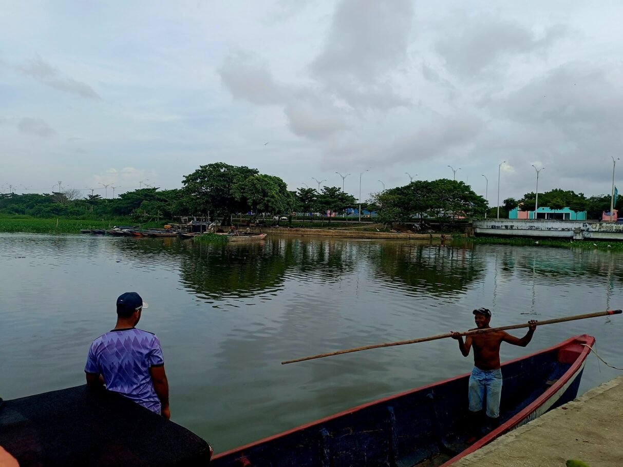 Pescadores del río Magdalena exploran el turismo comunitario y sostenible