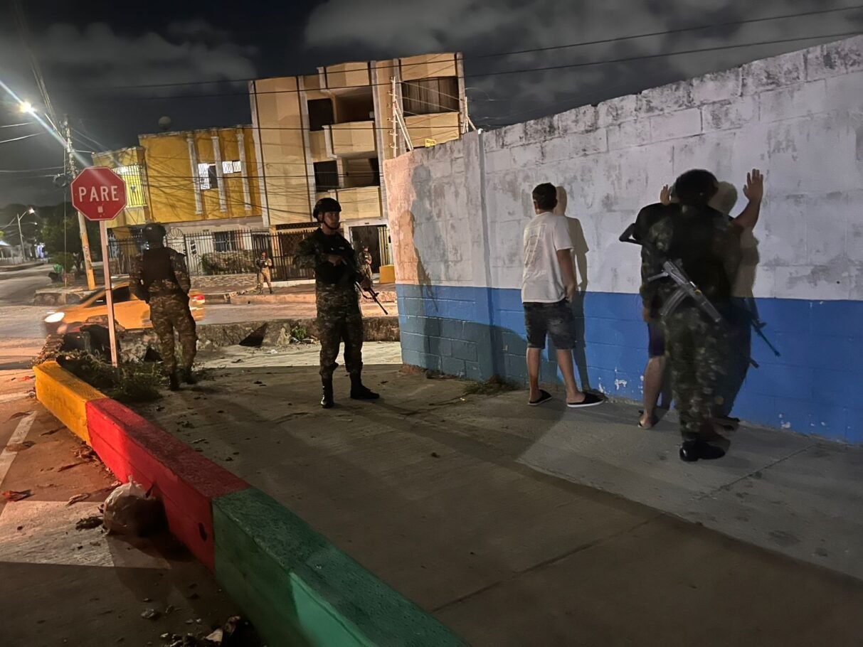 Ejército fortalece patrullajes de seguridad en Barranquilla