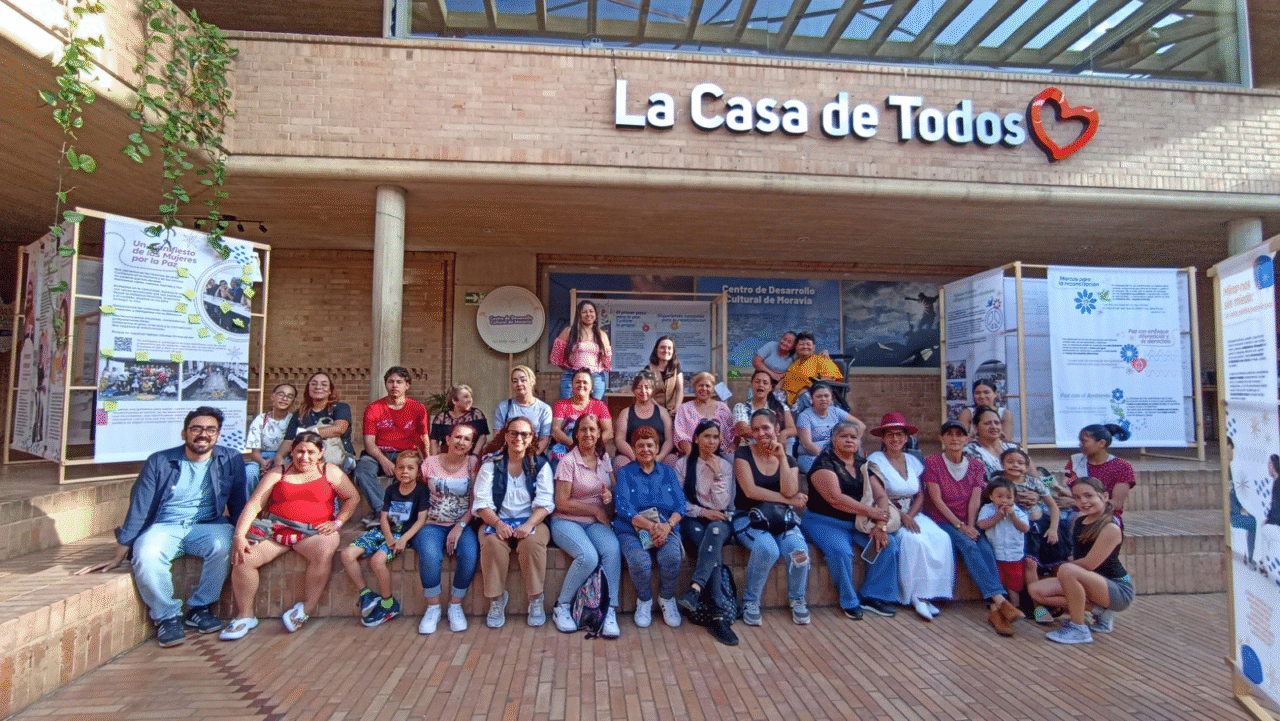 Con “Puntadas de Paz” Medellín teje alianzas para transformar su futuro