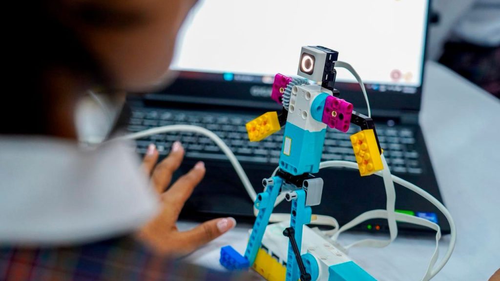 $24 mil millones para inteligencia artificial y tecnologías cuánticas