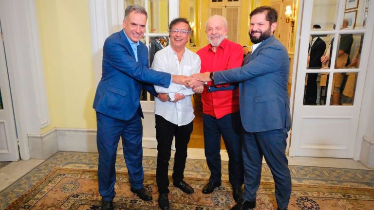 4 presidentes de América Latina y el de España hablarán sobre democracia en Chile este lunes