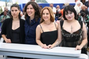 Actrices de filme costarricense ganan premio en Cannes