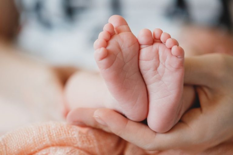 Al año, más de 15 millones de bebés nacen prematuros: cómo acompañarlos desde el primer latido