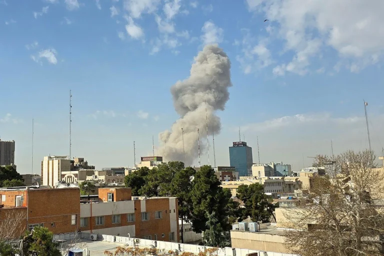 Análisis de la BBC: es un momento peligroso, pero EE.UU. e Israel no quieren desperdiciar lo que ven en Irán