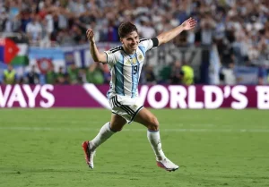 Argentina le ganó a Suiza un partido que tuvo todo y se cita con Inglaterra