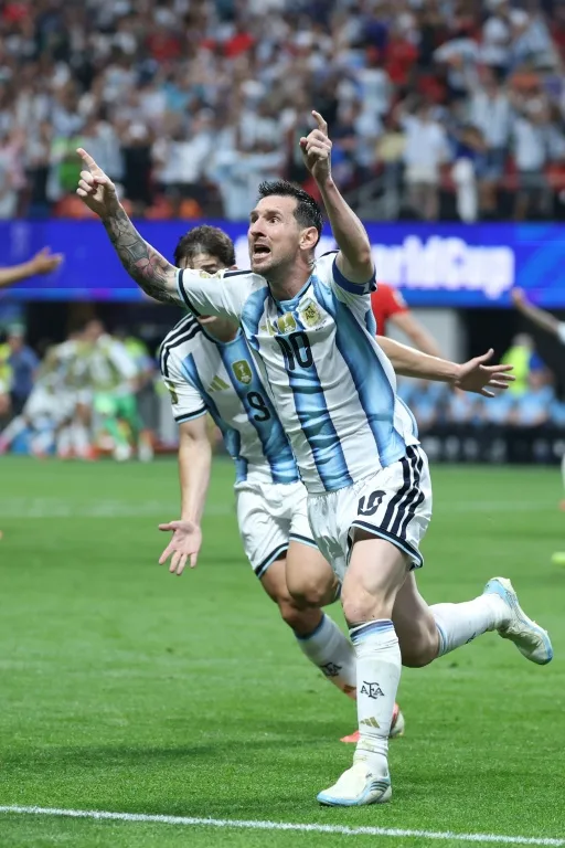 Argentina obra otro milagro y salva el honor del fútbol sudamericano