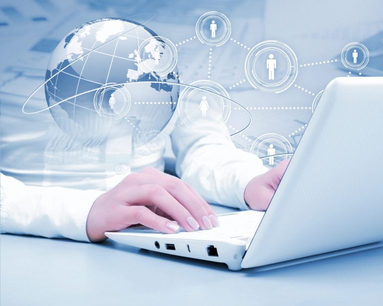 Asistente virtual con inteligencia artificial que transforma el comercio conversacional