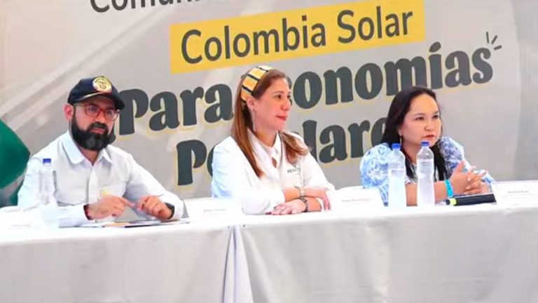 Avanza la transición energética para tenderos del Caribe y laboratorios solares en colegios públicos