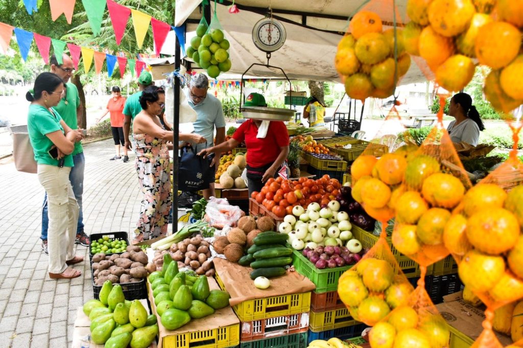 Colombia crea empleo, pero 1 de cada 2 trabajadores continúa en la informalidad
