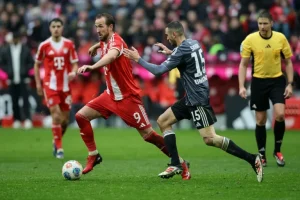 Bayern se lleva un susto ante Eintracht pero refuerza su liderato