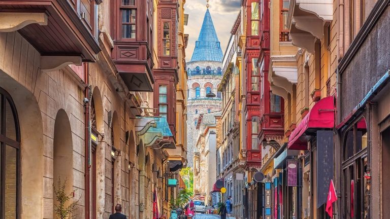 Beyoglu: Un itinerario gastronómico para explorar el lado europeo de Estambul