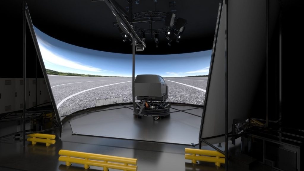 Bridgestone invierte en desarrollo virtual de llantas con su propio simulador de conducción