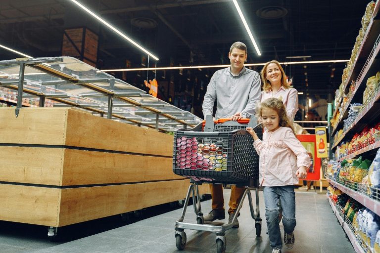 Cajas de compensación y convenios: ¿cómo alivian el costo de vida de las familias?