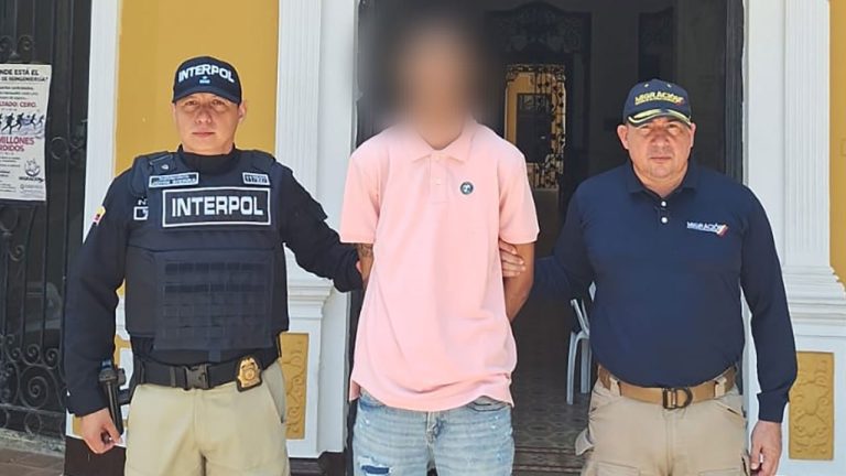 Capturan en Cartagena a ciudadano dominicano con circular roja por homicidio