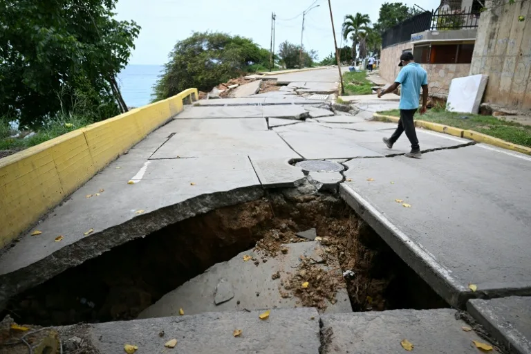 Casi 3.000 muertos por los terremotos en Venezuela