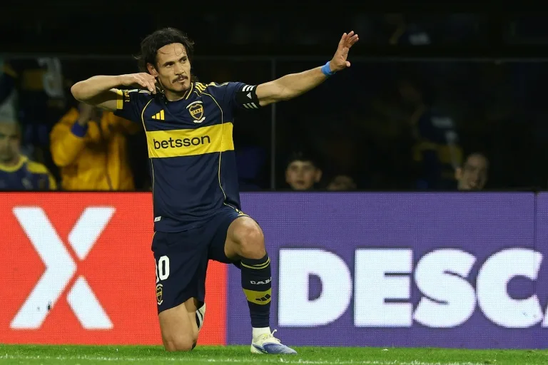 Cavani vuelve al gol en nuevo triunfo de Boca en el torneo argentino