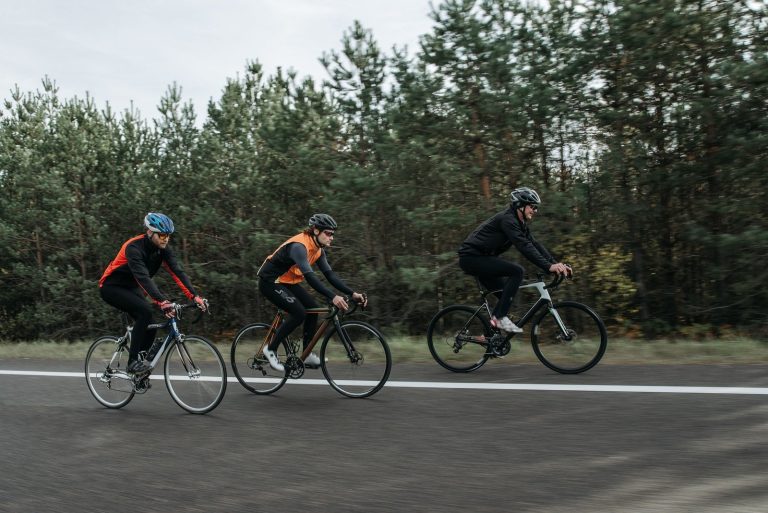 Cinco destinos para que los colombianos lleven al mundo su pasión por el ciclismo