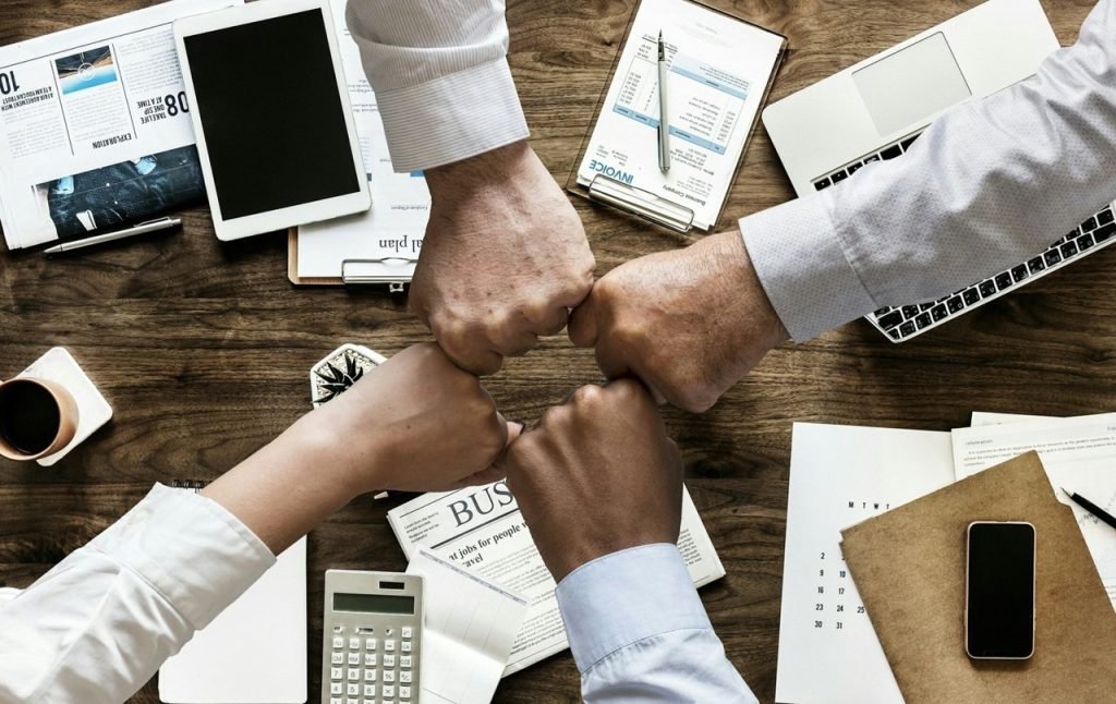 Colombia reglamenta el Open Finance, pero las fintech siguen entrando por la puerta lateral
