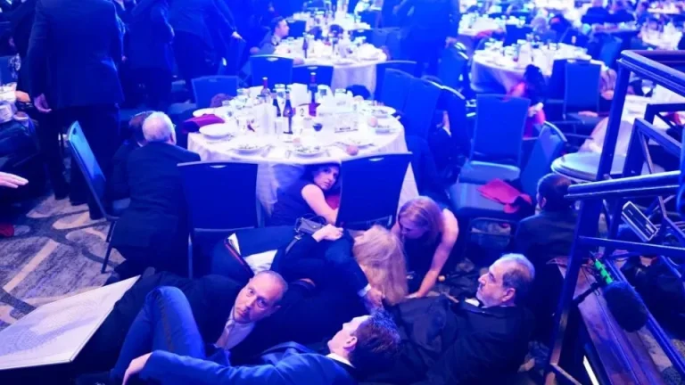 Cómo la cena anual más importante de Washington se transformó en caos…