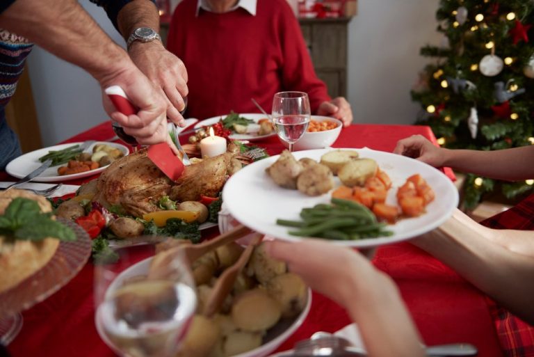 Compensar entregó más de 1.450 cenas navideñas como apoyo a las familias en fin de año