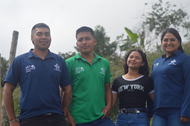 Con el apoyo de Postobón, 25 jóvenes rurales de Huila se graduaron como técnicos agroecológicos