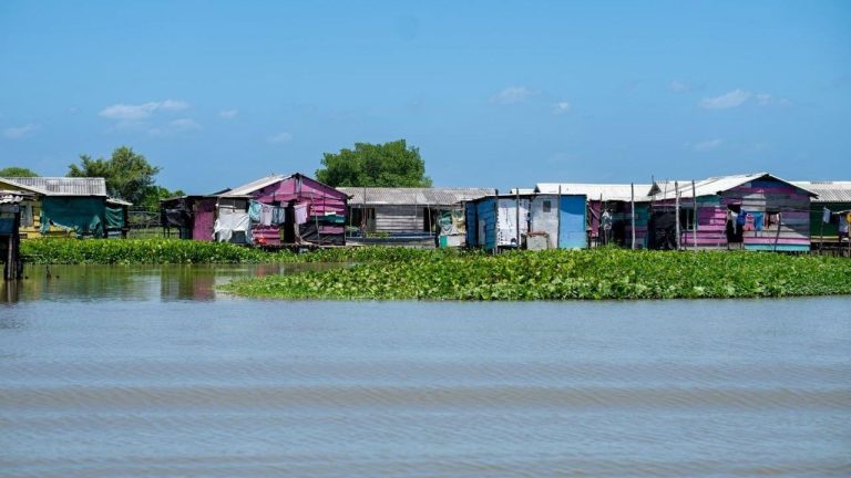 Conectados con fibra óptica 634 hogares de los Pueblos Palafitos de la Ciénaga Grande del Magdalena