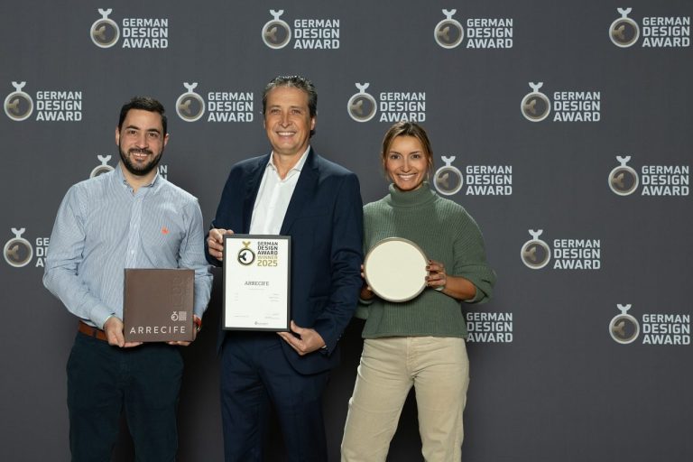 Corona gana premio internacional por sus diseños en vajillas