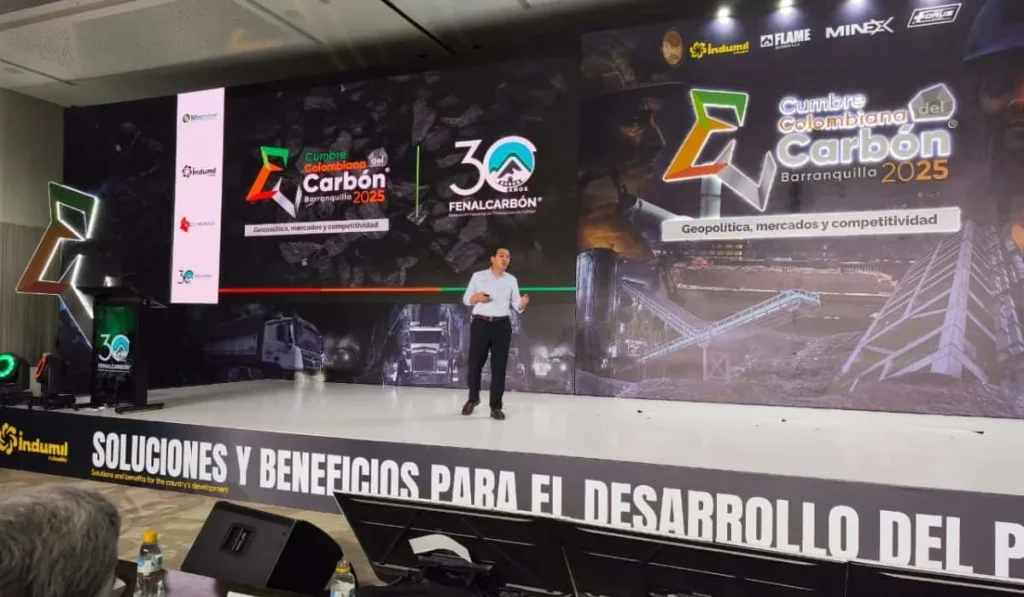 Cumbre Colombiana del Carbón destacó el aporte al desarrollo y la innovación del sector en su primer día en Barranquilla