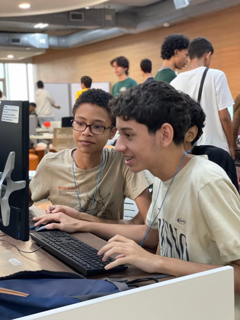 Daydream Barranquilla: una hackathon juvenil para la innovación