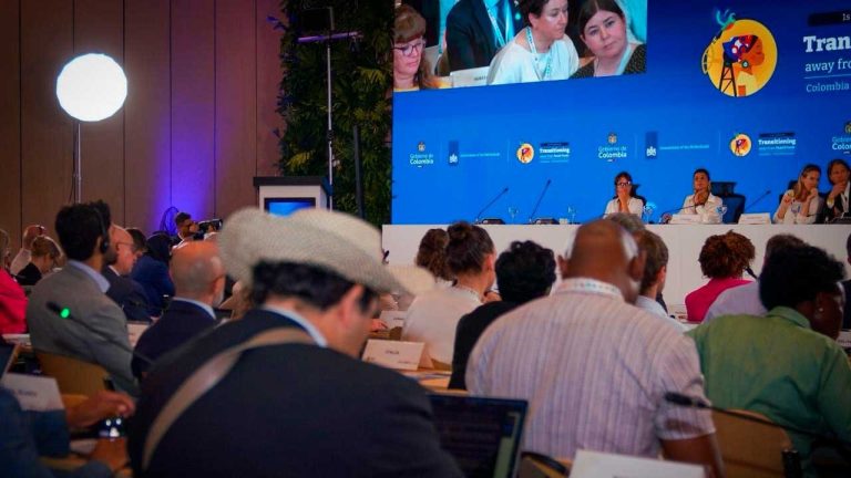 Definida la hoja de ruta para avanzar hacia un mundo libre de combustibles fósiles