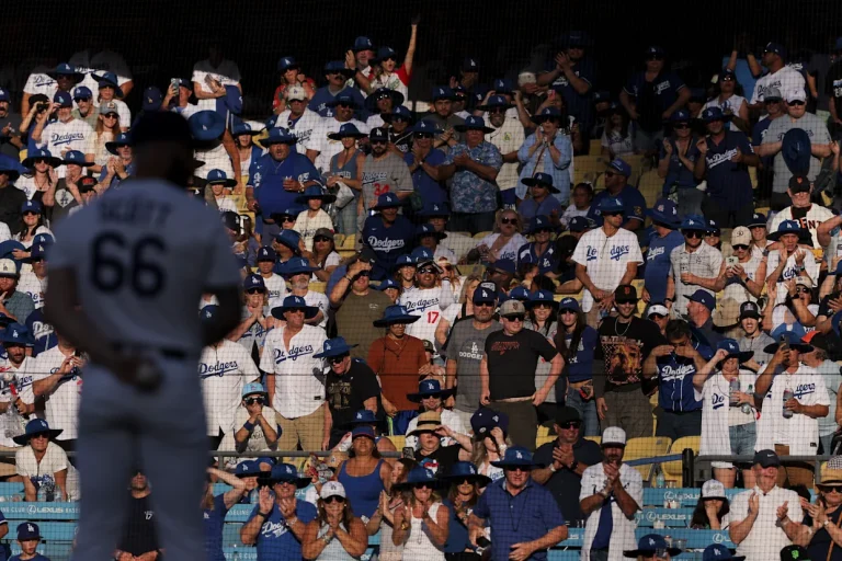 Dodgers superan los dos millones de asistentes en solo 40 juegos