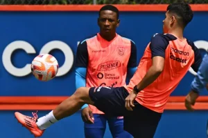 Ecuador quiere dar el zarpazo hacia el Mundial, Venezuela sin margen de error