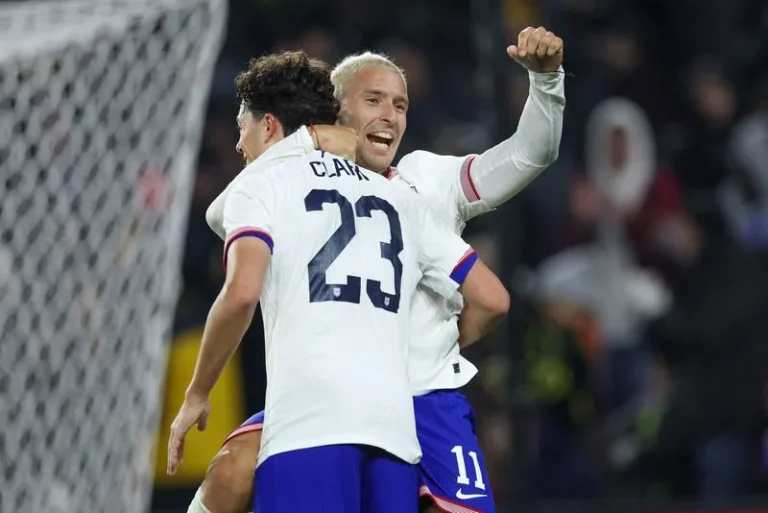EEUU golea a Costa Rica en debut de DT “Piojo” Herrera