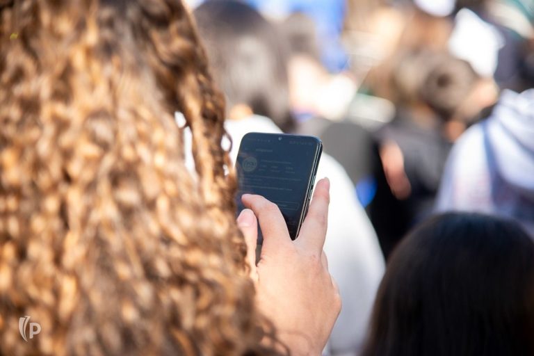 ¿El amor digital también tiene derechos? Análisis académico desde la psicología jurídica