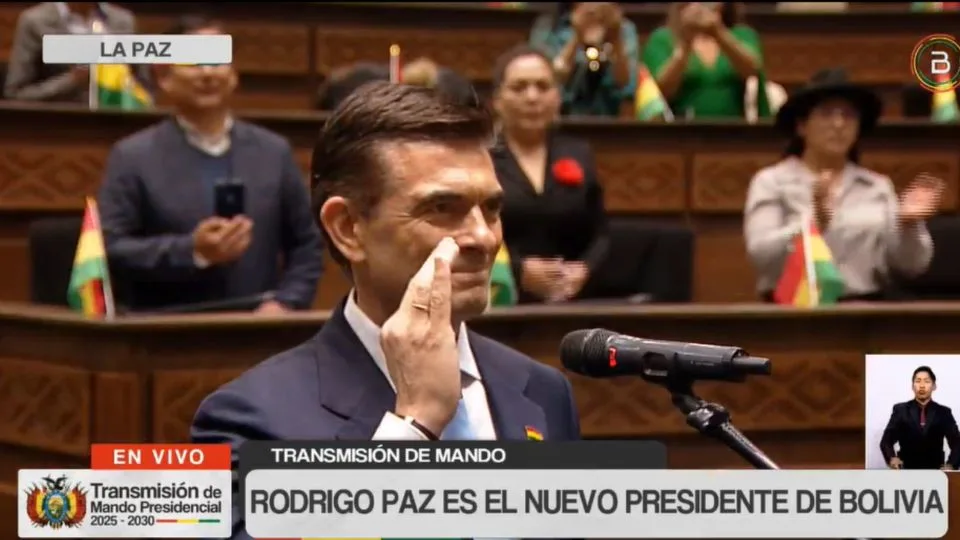 El fin a casi 20 años de izquierda: Rodrigo Paz y Edmand Lara toman posesión como presidente y vicepresidente de Bolivia