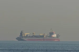 El petróleo y el gas se disparan y las bolsas pierden ante la intensificación de la guerra en Oriente Medio