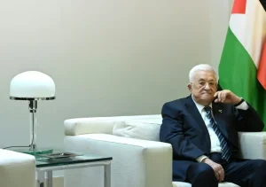El presidente de la Autoridad Palestina convoca las primeras elecciones para el parlamento de la OLP